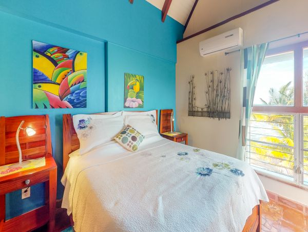 Ambergris Caye Home 1008156