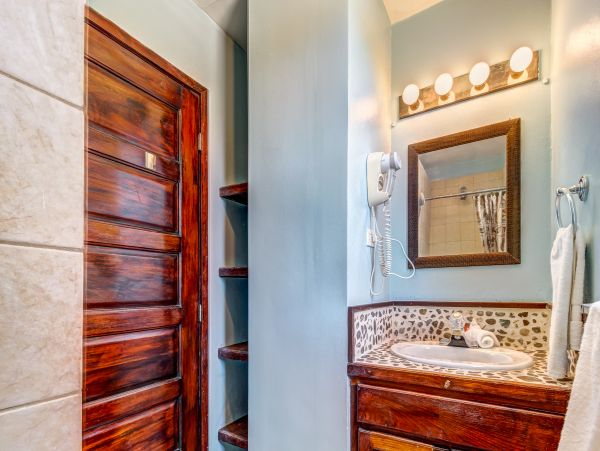 Ambergris Caye Home 1008157