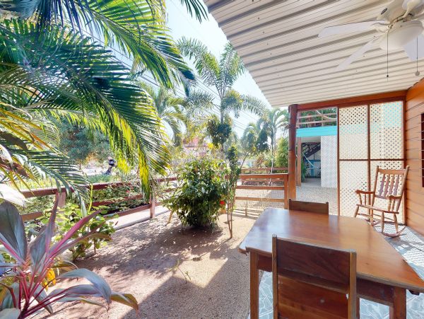 Ambergris Caye Home 1008160