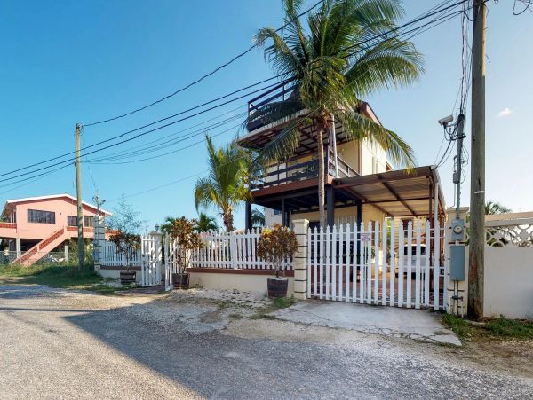 Ambergris Caye Home 1008162