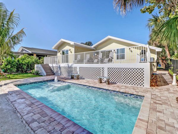 Fort Myers Vacation Home with Pool and Boat Dock