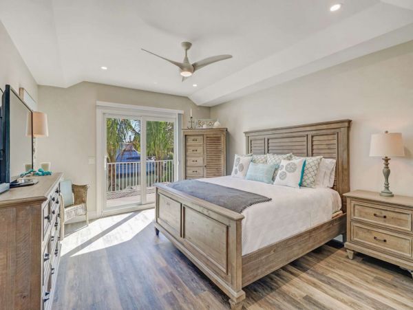 Fort Myers Vacation Home with Pool and Boat Dock