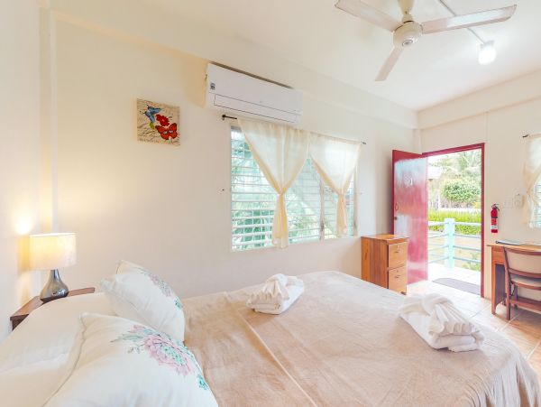 Ambergris Caye Home 1008165