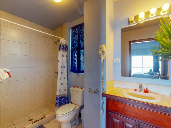 Ambergris Caye Home 1008167
