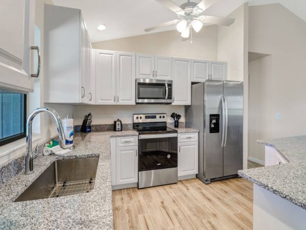 Cape Coral Vacation Home Three Bedroom