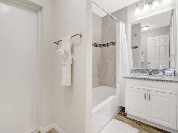 Cape Coral Vacation Home Three Bedroom