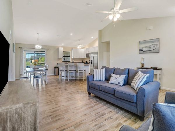 Cape Coral Vacation Home Three Bedroom