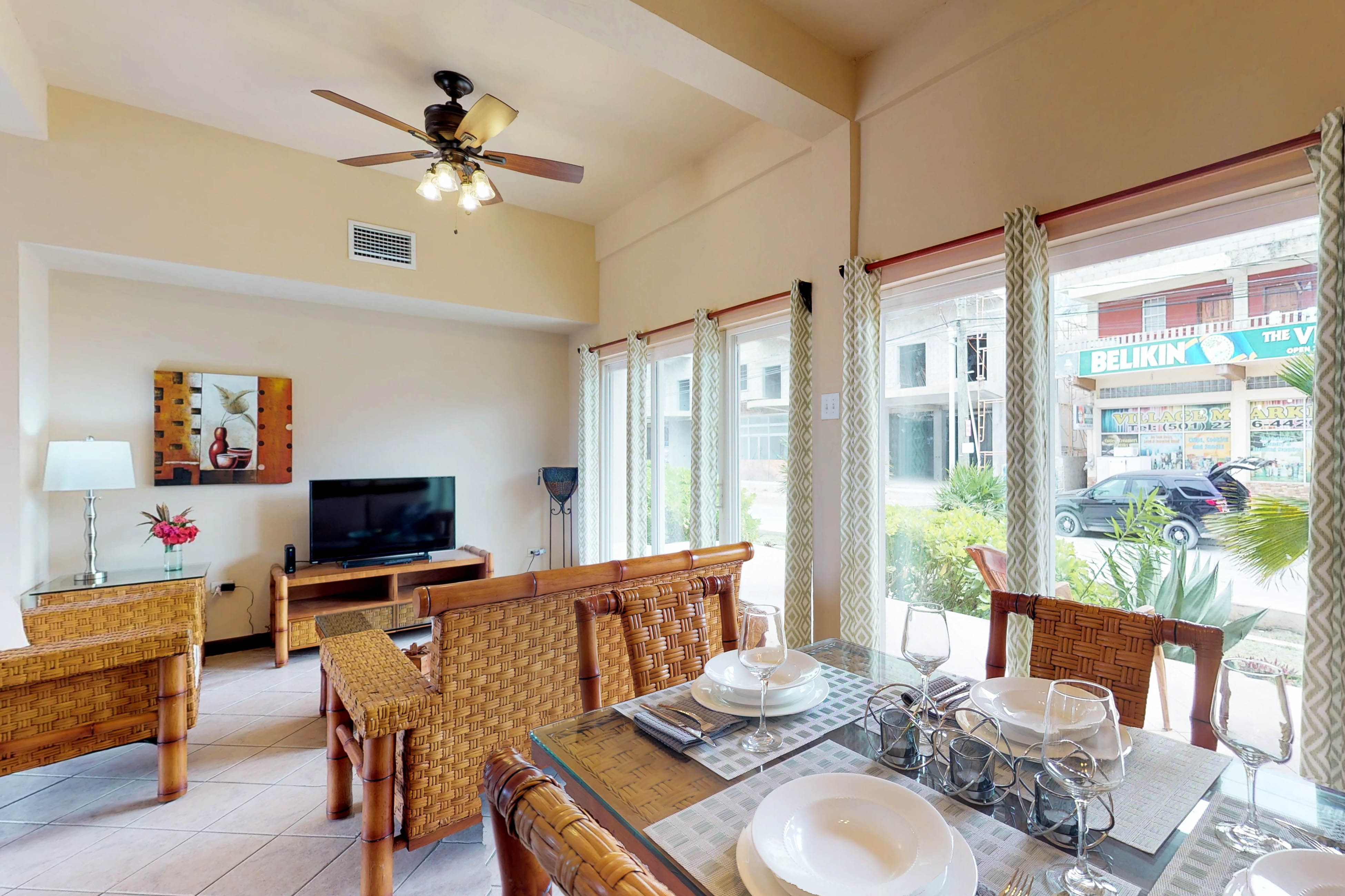 Ambergris Caye Home 1008174