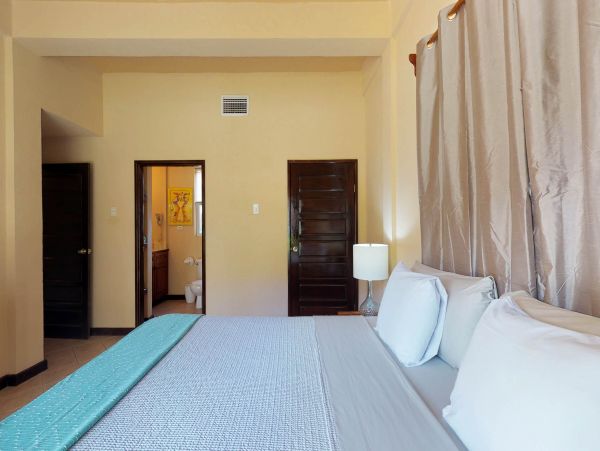 Ambergris Caye Home 1008174