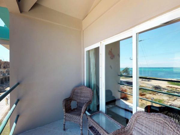 Ambergris Caye Home 1008177