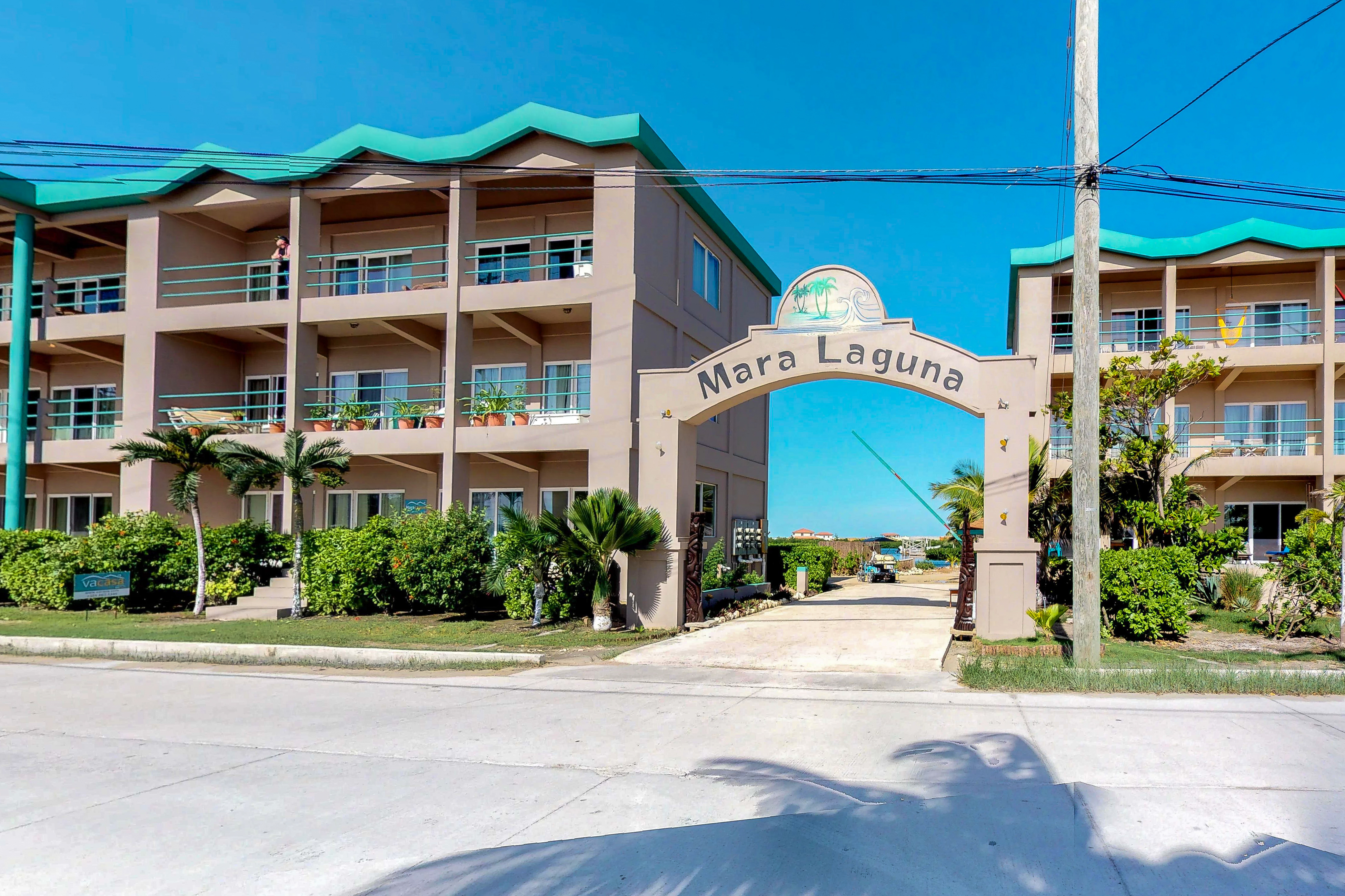 Ambergris Caye Home 1008177
