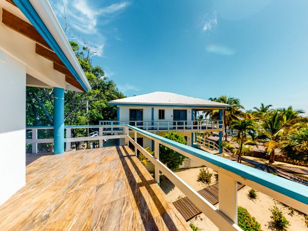Ambergris Caye Home 1008178