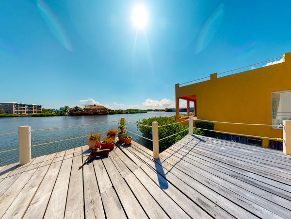 Ambergris Caye Home 1008179