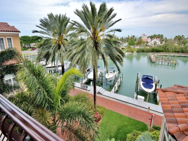Clearwater Vacation Condo Three Bedroom