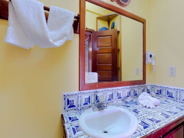 Ambergris Caye Home 1008183
