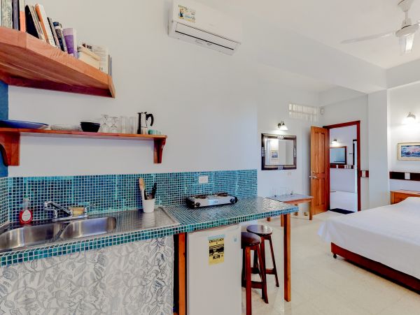 Ambergris Caye Home 1008185