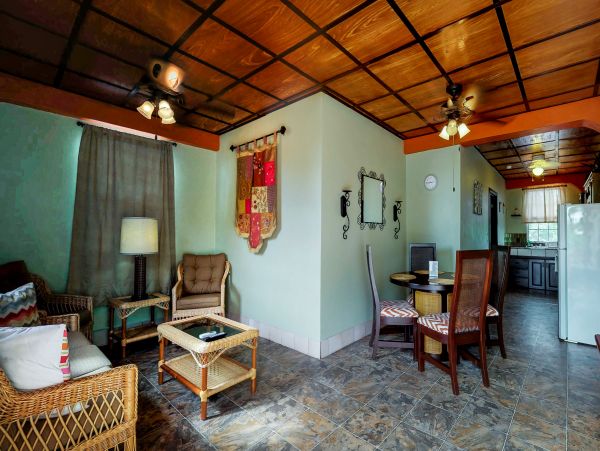 Ambergris Caye Home 1008186