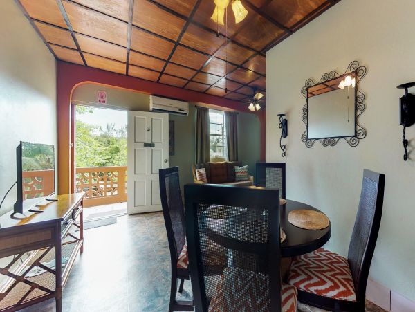 Ambergris Caye Home 1008186