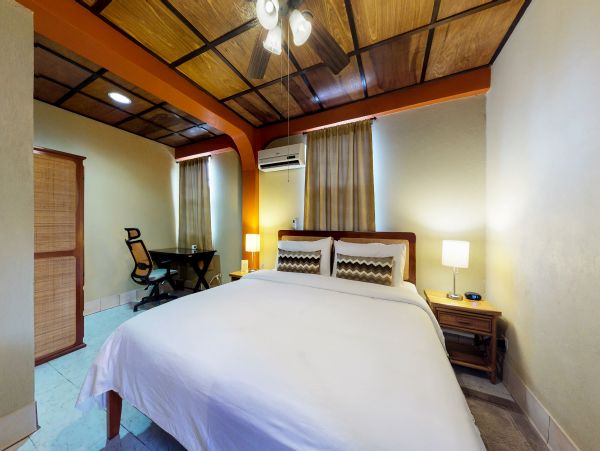 Ambergris Caye Home 1008186
