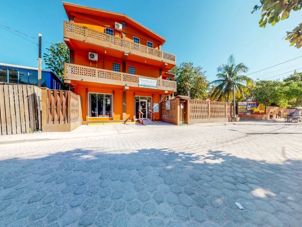 Ambergris Caye Home 1008186