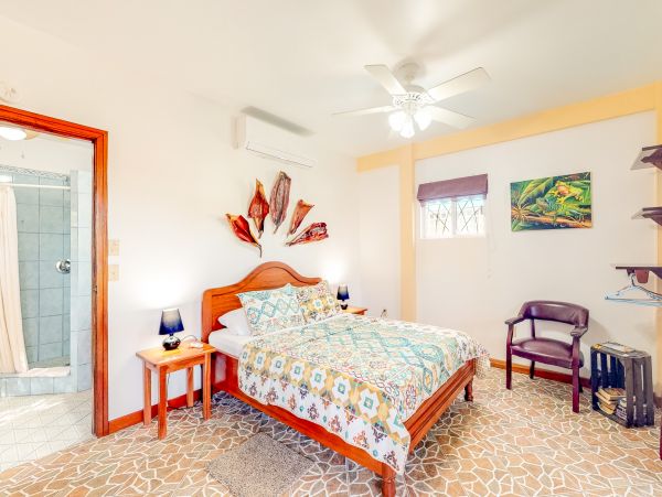 Ambergris Caye Home 1008188