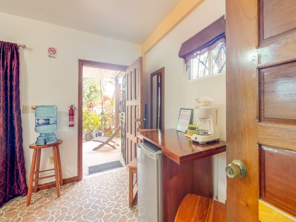 Ambergris Caye Home 1008188