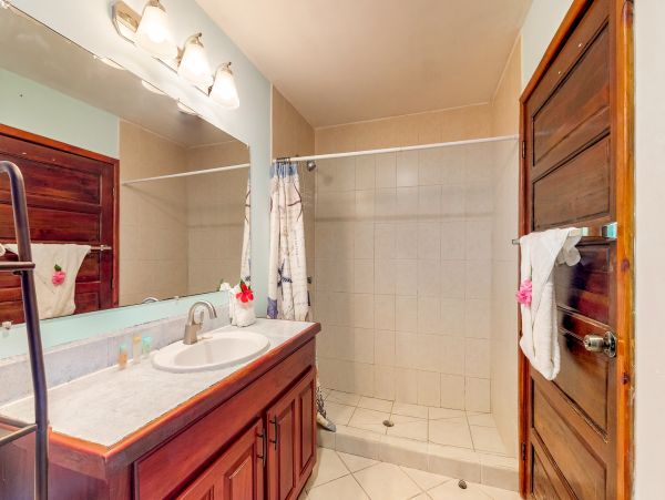 Ambergris Caye Home 1008190