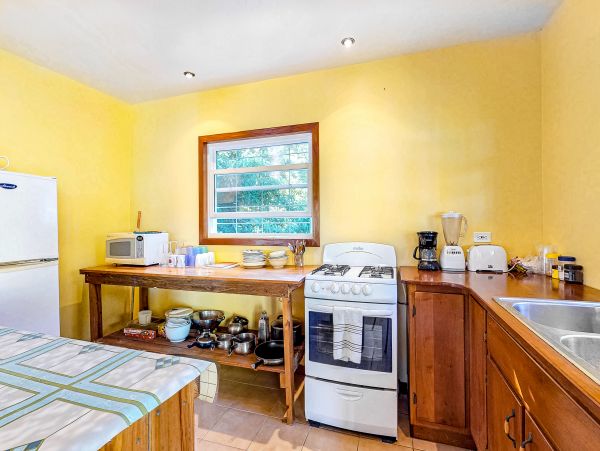 Ambergris Caye Home 1008191