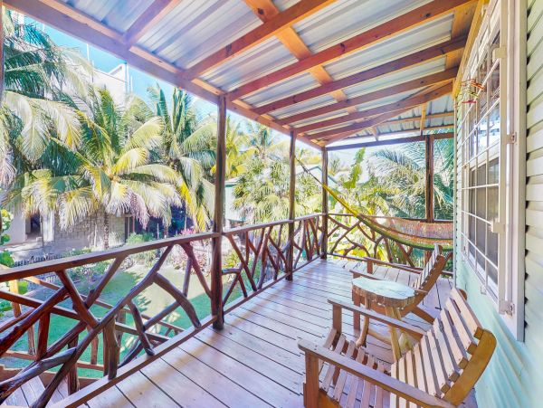 Ambergris Caye Home 1008191