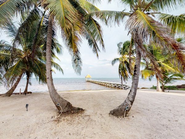 Ambergris Caye Home 1008192