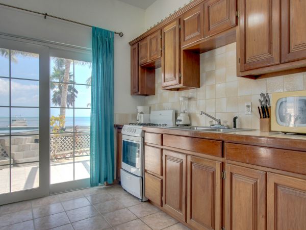 Ambergris Caye Home 1008194