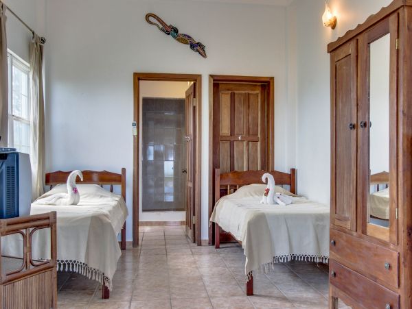 Ambergris Caye Home 1008194
