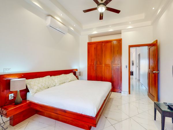 Ambergris Caye Home 1008195