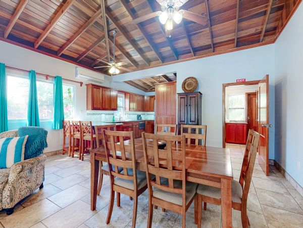 Ambergris Caye Home 1008198