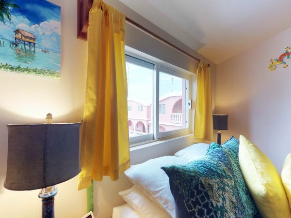 Ambergris Caye Home 1008204