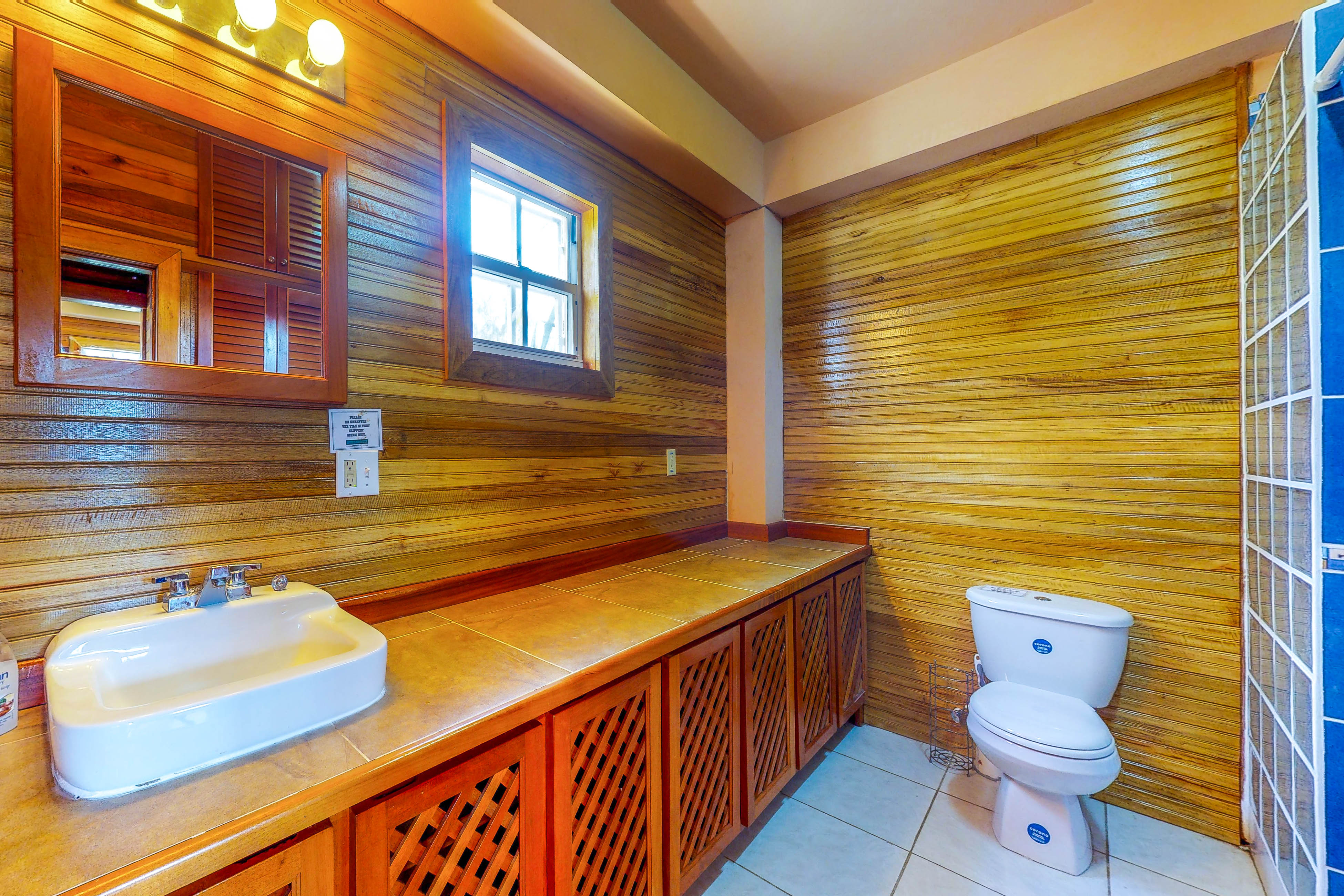 Ambergris Caye Home 1008205