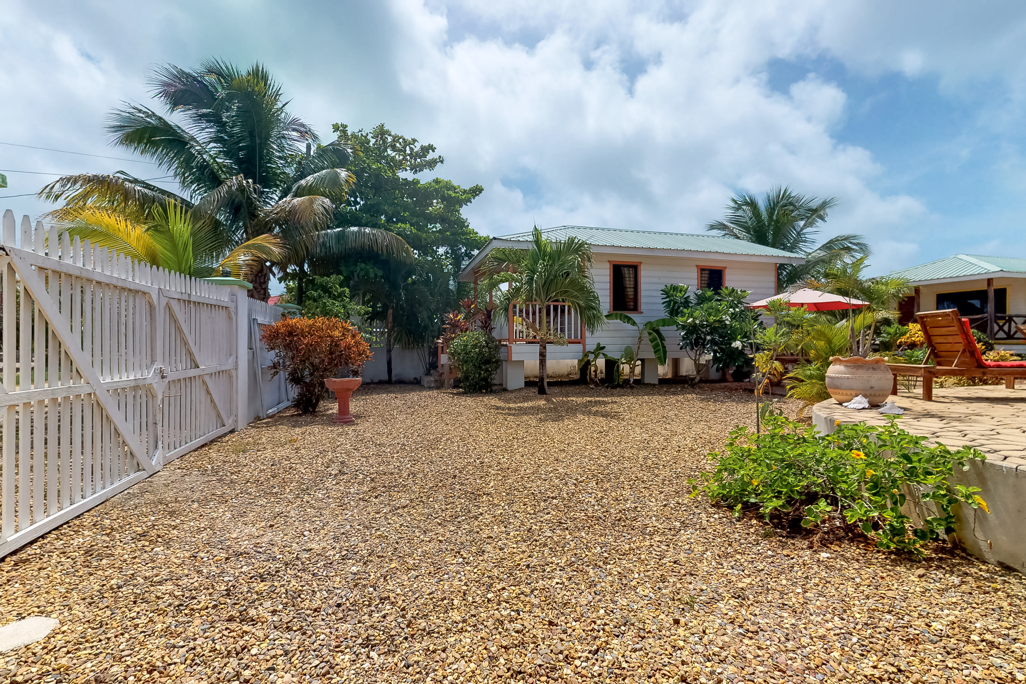 Ambergris Caye Home 1008209