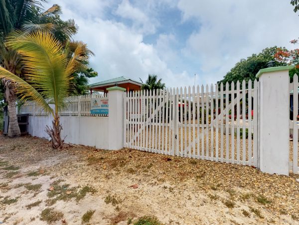 Ambergris Caye Home 1008209