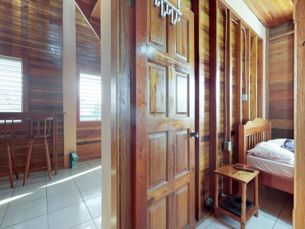 Ambergris Caye Home 1008210