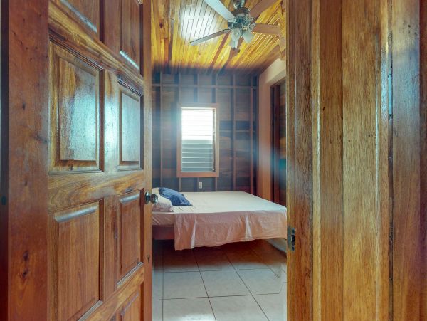 Ambergris Caye Home 1008210