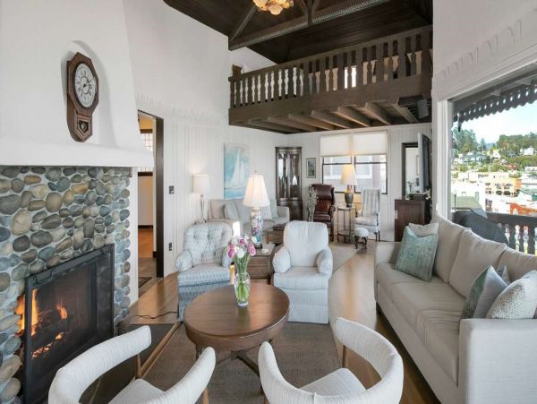 Capitola Two-Story Oceanside Four Bedroom Home