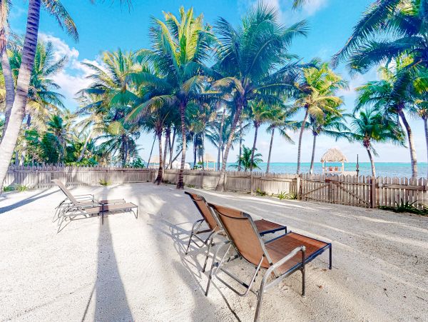 Ambergris Caye Home 1008213