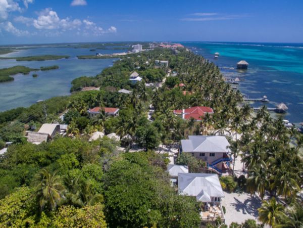 Ambergris Caye Home 1008213
