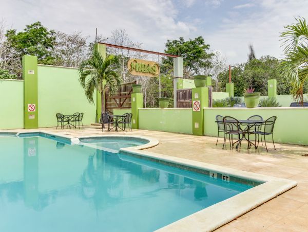 Ambergris Caye Home 1008216