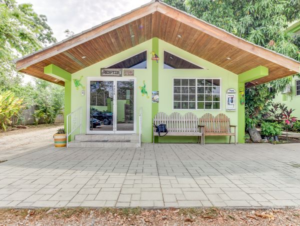 Ambergris Caye Home 1008216