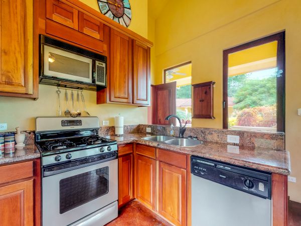 Ambergris Caye Home 1008218