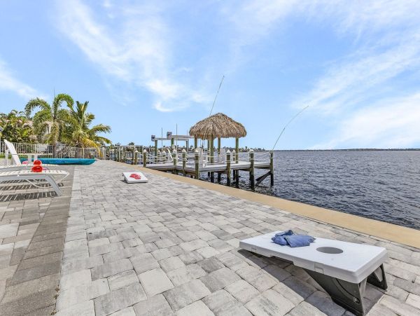 Cape Coral Luxury Vacation Rental  4-Bedroom Gulf Coast Pool Home