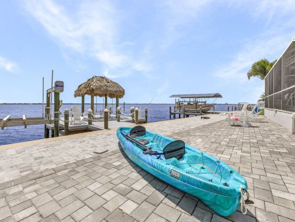 Cape Coral Luxury Vacation Rental  4-Bedroom Gulf Coast Pool Home