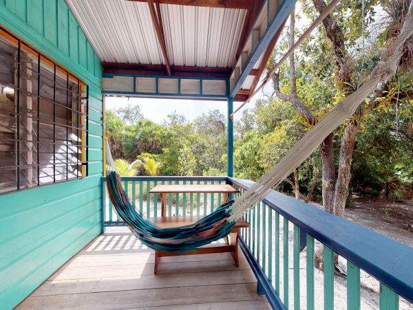 Ambergris Caye Home 1008221