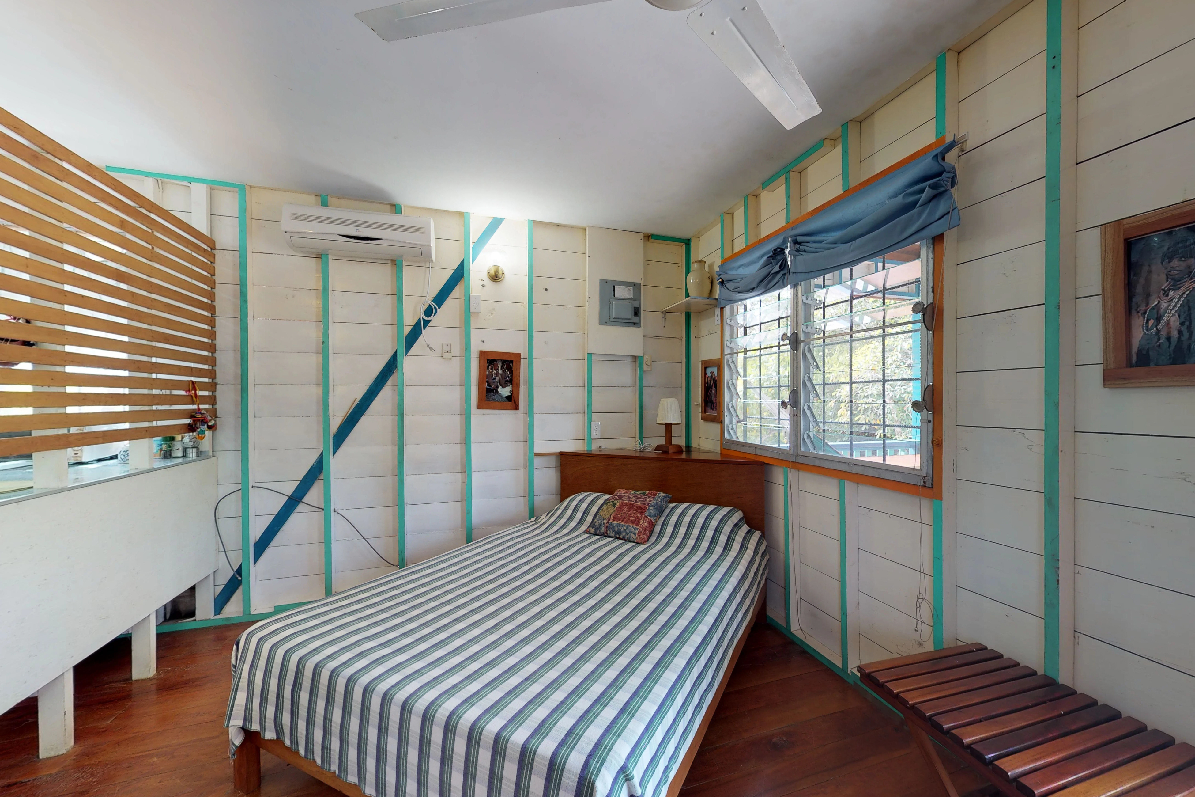 Ambergris Caye Home 1008221